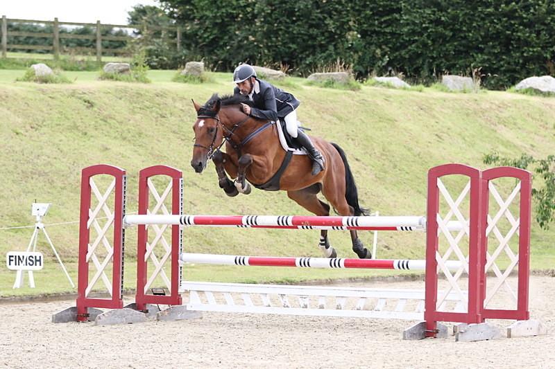 Super jumper by Calvaro Z, out of the international mare Marleen ridden by Geoff Luckett